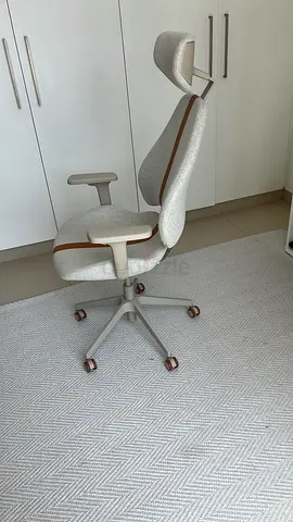 IKEA Gruppspel Ergonomic white office chair with headrest and lumbar support