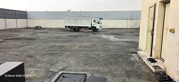 PRIME LOCATION READY TON MOVE INDUSTRIAL SAJAA