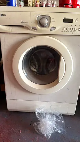 WASHING MACHINE