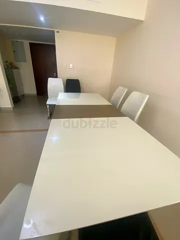 Extendable White Dining Table with 6 Chairs - Good Condition