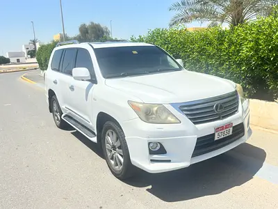 Lexus LX 570 Luxury 2010 GCC Specs - Pristine Condition