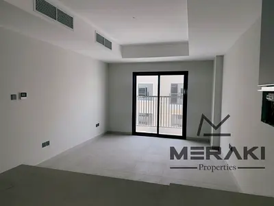 شقه غرفتين وصاله بسعر حلو تسليم جديد جدا تشطيب سوبر لوكس في مكان استراتيجي علي شارع الشيخ محمد بن زايد بمساحه جميله .