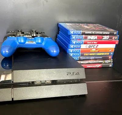 Playstation PS4 with Games