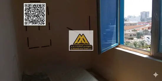 The apartment is fully equipped with a partition system, containing 8 ready-made partitions, making it an excellent opportunity for investment or shar