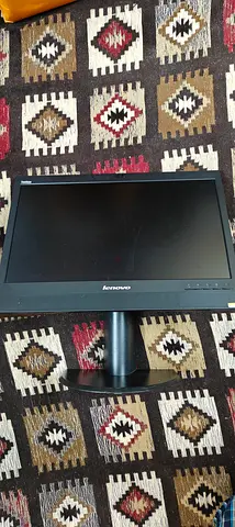 Lenovo 24 Monitor