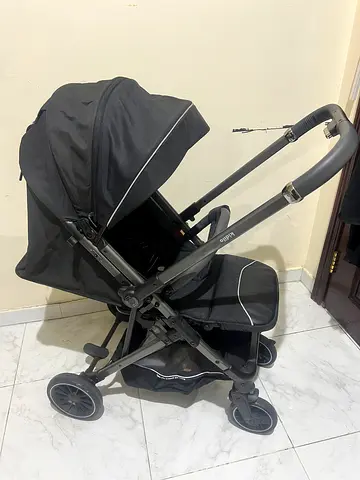 Black 3-in-1 Travel System Stroller with Bassinet - Good Condition