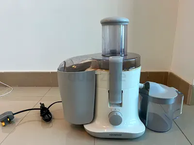 Kenwood Electric Juice Extractor / Juicer - Good Working Condition