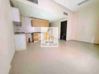 Huge size studio with spacious kitchen close to madina shopping center