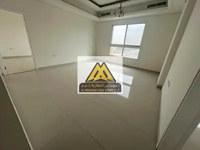 افضل الشقق مساحة واسعة وتقسيمات ممتازه 3  حمام