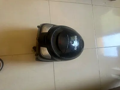 Used 1600W Compact daewoo Canister Vacuum Cleaner - Good Working Condition