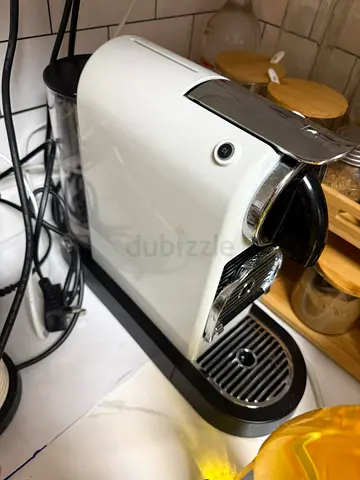 Complete Nespresso Coffee Set