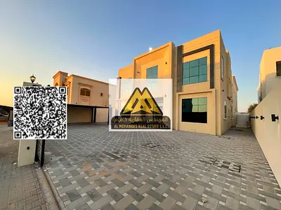 فرصة مميزة للسكن في فيلا مودرن من دورين بموقع ممتاز، تجمع بين الفخامة والمساحات الواسعة، ومناسبة للعائلات الكبيرة الباحثة عن الراحة والخصوصية.