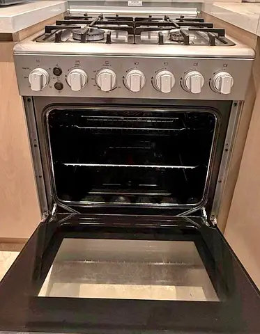 Stainless Steel Freestanding Gas Cooker with Oven (4-Burner)