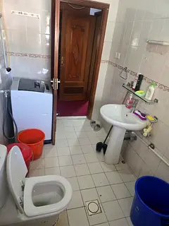 Spacious Big Partition Room Available In Al Jafiliya All Included