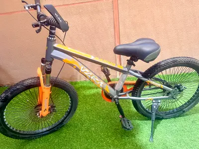 Used Vikas Mountain Bike - 26 Frame, excellent Condition