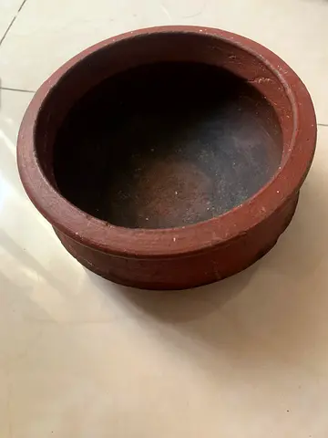 Cooking clay pot medium size