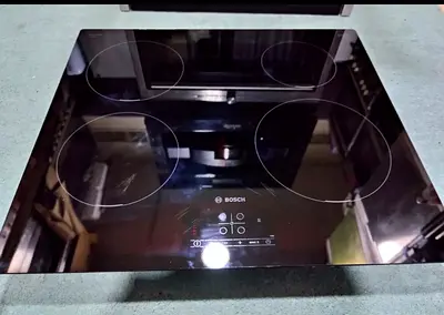Bosch Black Ceramic Glass Electric Cooktop - 4 Burner