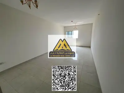 للإيجار السنوي – شقة غرفتين وصالة ثاني صف كورنيش، عجمان