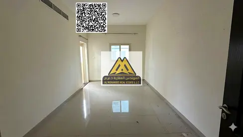 تعد هذه الشقة فرصة ممتازة لمحبي الإطلالات البحرية، حيث تجمع بين المساحة الكبيرة والموقع الحيوي والسعر المناسب، مما يوفر تجربة سكن مريحة ومميزة.