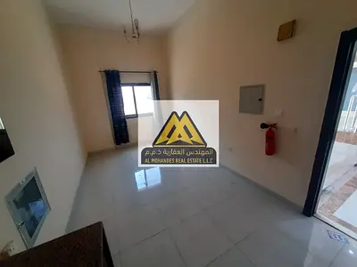 استديو طابق ارضي ثاني ساكن في موقع راقي بالقرب من كل الخدمات وبسعر مناسب جدا وبنايه جديده