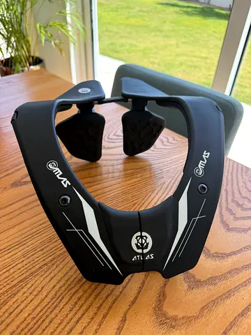 Atlas Air, Neck Brace, Medium