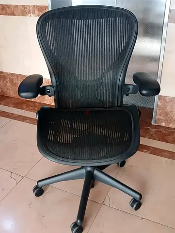 Herman Miller Aeron Office Chair Fully Options Good Condition