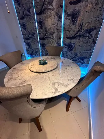 Modern Round Marble Dining Table excellent condition with 4 Upholstered Chairs
