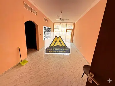 الشقة ثاني ساكن وتتميز بمساحة كبيرة جدًا وتصميم فاخر، حيث تضم ثلاث غرف نوم ماستر، مما يوفر أعلى درجات الخصوصية والراحة لجميع أفراد الأسرة.