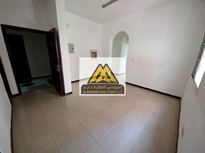 شقة غرفة وصالة للإيجار السنوي في الراشدية عجمان بجوار أبراج الأورينت مقابل سوق السمك تكييف مركزي سكن عائلات جاهزة للسكن فورًا