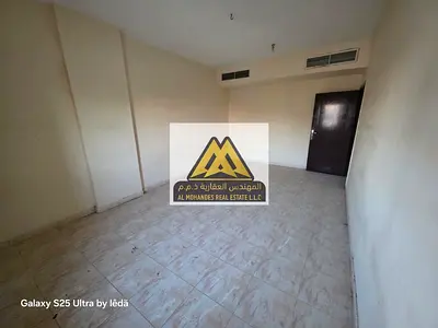 موقع مميز خلف الجراند مول | صالة منفصلة تماما | تسهيل في الدفعات علي 4/6 دفعات