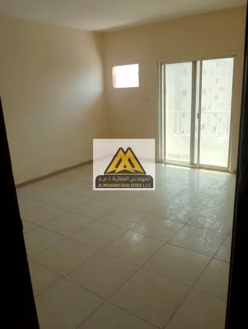 اكبر المساحات موقع ممتار جدا مطبخ منفصل بنيايه عائلات فقط مع صيانه مجانا ع المالك