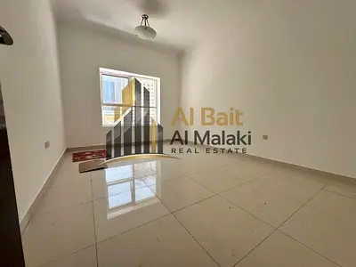 شقة للايجار السنوي  المنطقة :الخان عدد الغرف:2 غرفة خادمة:0 الحمامات :2 تكيف : مركزي  الدفعات :4