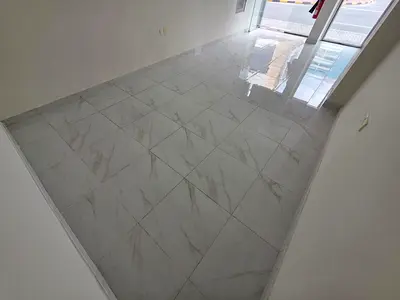 A very special shop with flexible payment options, close to all services, and with easy access to Dubai and Sharjah.