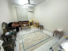 or sale: Traditional house on the main street in the Sabkha area, opposite Al Nakheelat. House area: