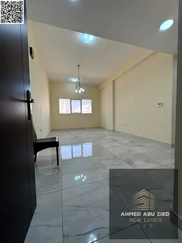 موقع مميز | مساحة ممتازة | غرفة نوم ماستر | خزائن الحائط | تكييف مركزي | 2 حمام | اجمل غرفة وصالة للايجار السنوي | قريب من جميع الخدمات وسهل لمخرج دبي