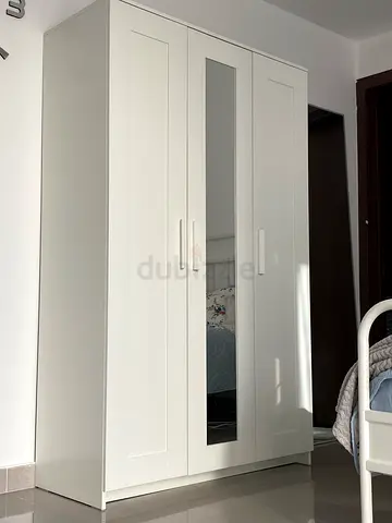 White 3-Door Wardrobe with Mirror