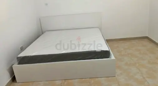 Ikea malm white queen size bed with comfartable Ikeam matress and drawers