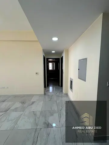 Annual Rent in Al Nuaimiya 1 One-bedroom apartment with a comfortable and practical design, ideal for living. Apartment Details: Master Bedroom Spac