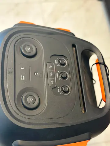 JBL Party Box 710 with 2 Microphones 🎤