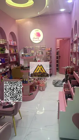 فرصة استثمارية رائعة لمحل جاهز للإيجار في موقع تجاري مميز بجوار أبراج فالكون السكنية والمكاتب الحيوية، ما يضمن حركة مرور عالية للعملاء ويتيح فرص ممتاز