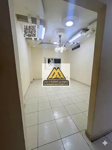 فرصة مميزة للسكن في شقة بمساحة كبيرة جدًا في موقع حيوي على شارع الملك فيصل بالنعيمية 2، قريب من جميع الخدمات، ومناسب للعائلات الباحثة عن الراحة