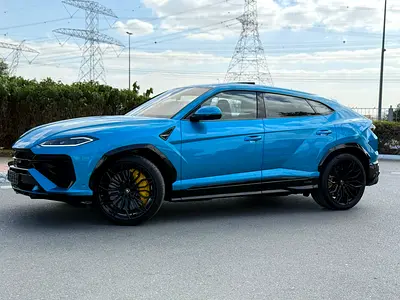2025 Lamborghini URUS thumbnail 2