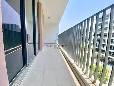 Rising District | Luxury Lifestyle | First-In Advantage