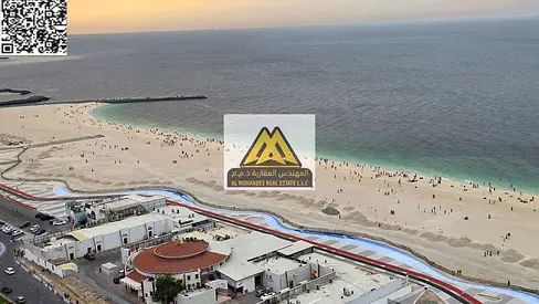 غرفتين وصالة -بمساحة كبيرة جدًا - 2 حمام-  إطلالة بحرية مباشرة على كورنيش عجمان