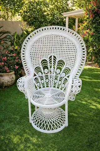White Wicker Peacock Chair. Decorative Outdoor/Indoor Accent