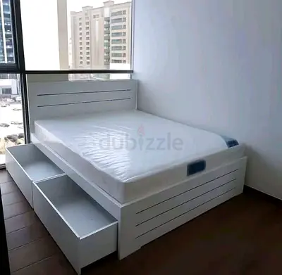 White Wooden Storage Bed with Slatted Headboard and Pull-Out Drawers - Queen/Double