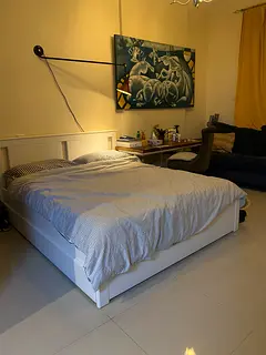 Looking for a roommate to share my studio with me in JVC