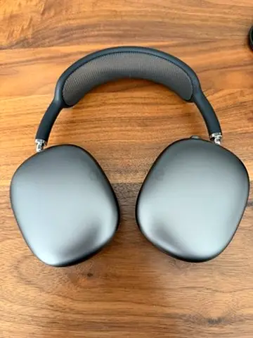 Apple AirPods Max - Space Gray (Used, Good Condition, 1st gen)