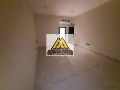 شقة غرفة وصالة للإيجار السنوي في الجرف الصناعية 3 – بلكونة وتكييف مركزي مع خيارات دفع مرنة