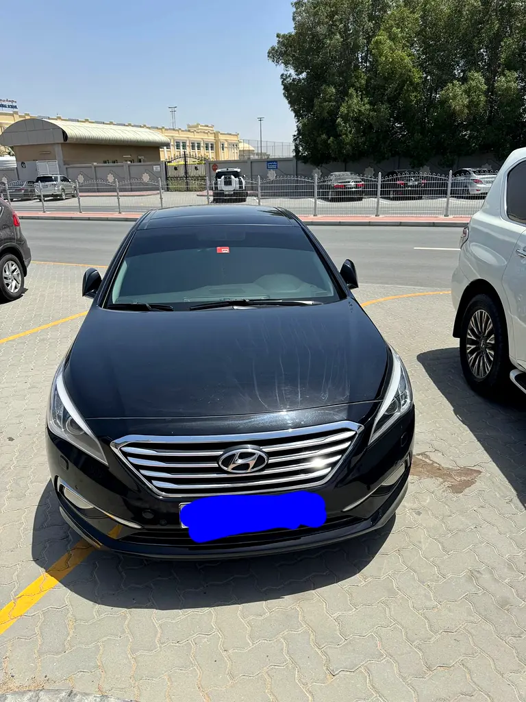 Hyundai Sonata 2015 — photo 1 of 14